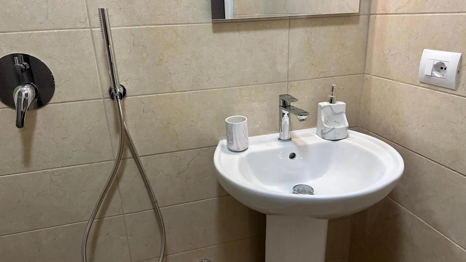 Guesthouse Camping Breeze Of The Drin Deja's Ford Albania